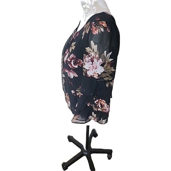 Roz & Ali Top Black Wine Floral 3/4 Ruffle Bell Sleeve Keyhole Petite Medium PM - Picture 4 of 9